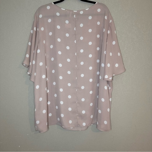 Cato Est. 1946 Women’s Polka Dot Top Blouse Size 26/28 NWT - Picture 3 of 9